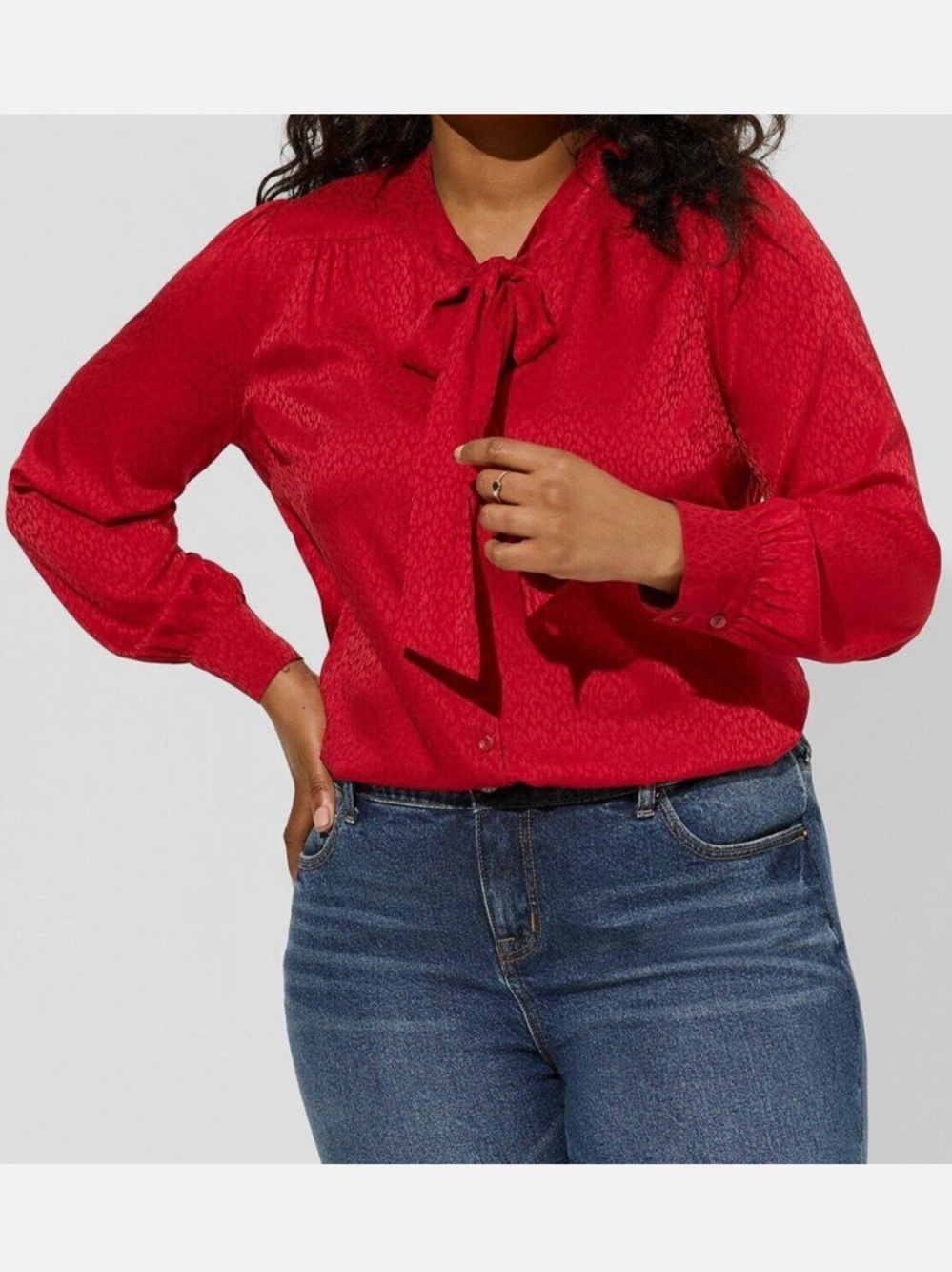 Torrid Satin Jacquard Tie Neck Button Up Blouse Red Size 1 / 1X